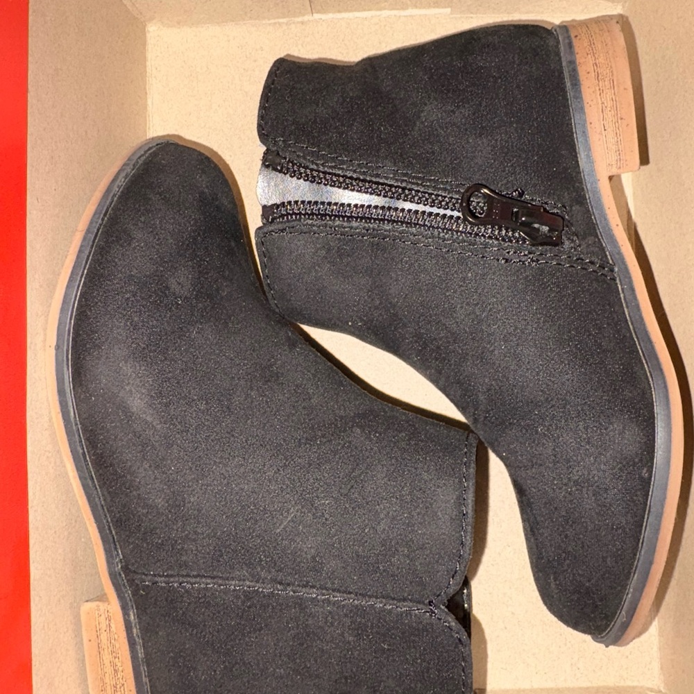 Cat & Jack Black Kids Boots